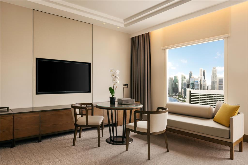 Conrad Marina Bay Hotel 5*